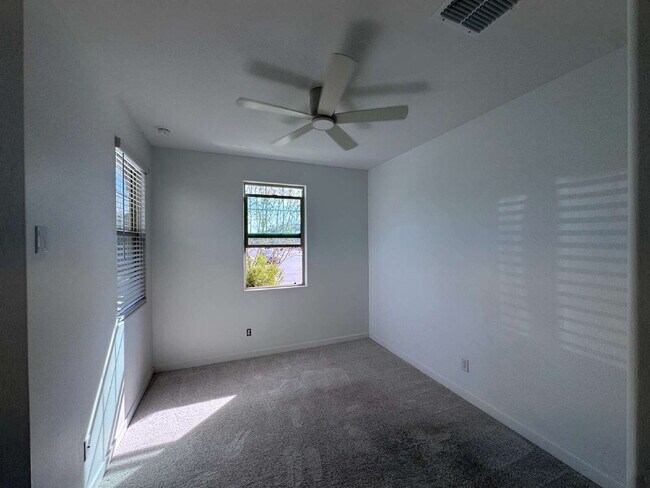 Foto del edificio - 26256 S 230th St