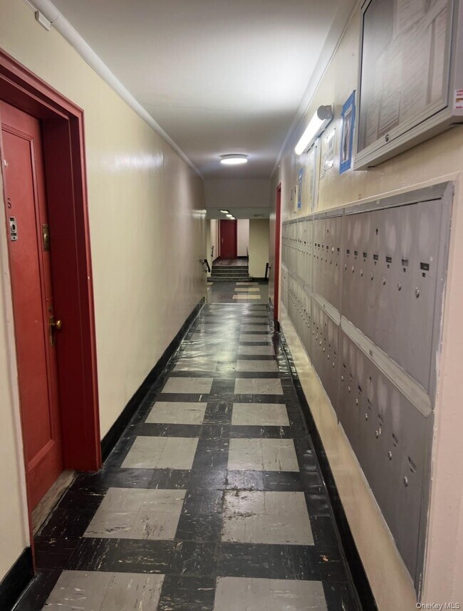 Foto del edificio - 89-20 55th Ave