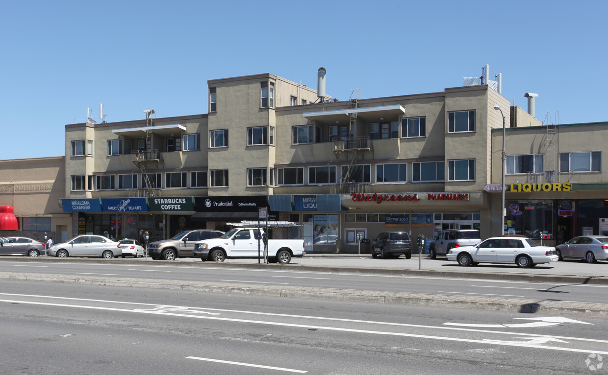 Primary Photo - 669-679 Portola Dr