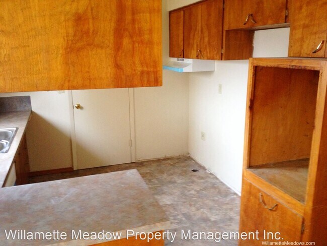 Building Photo - 3 br, 1 bath House - 546 45th Place NE