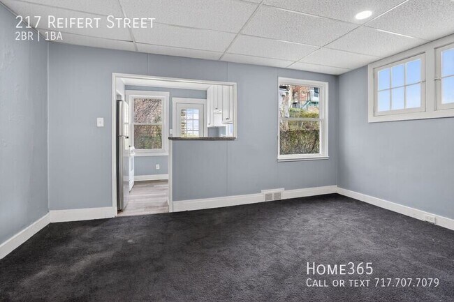 Building Photo - 217 Reifert St