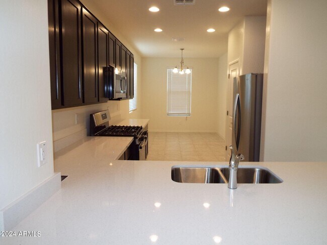 Building Photo - 7968 W Orange Dr