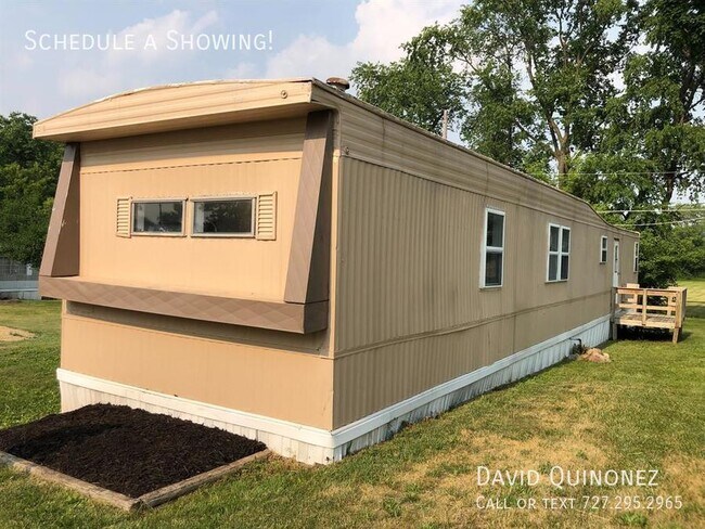 Building Photo - 306 Mead-