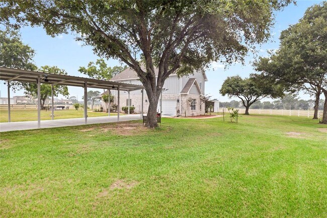 Building Photo - 1616 Leesway Rd
