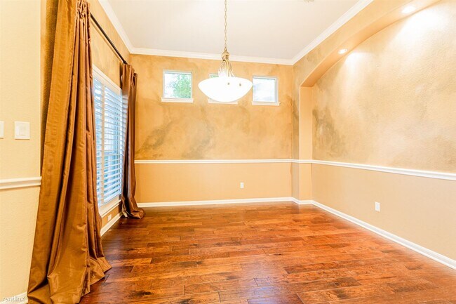 Foto del edificio - 4 br, 3.5 bath House - 2704 Zambia Dr