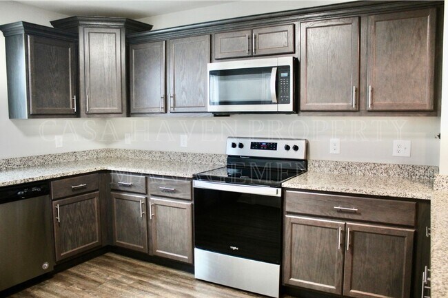 Building Photo - Coming Soon!!| Osborne Place | Modern 2BR/2.5Bath Townhome