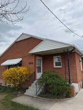 Building Photo - 856 N 300 W