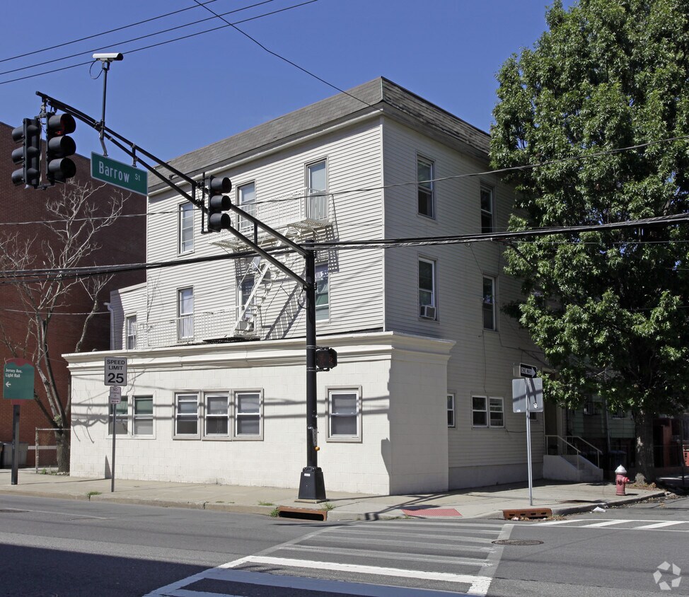 233 Barrow St, Jersey City, NJ 07302 Apartments in Jersey City, NJ