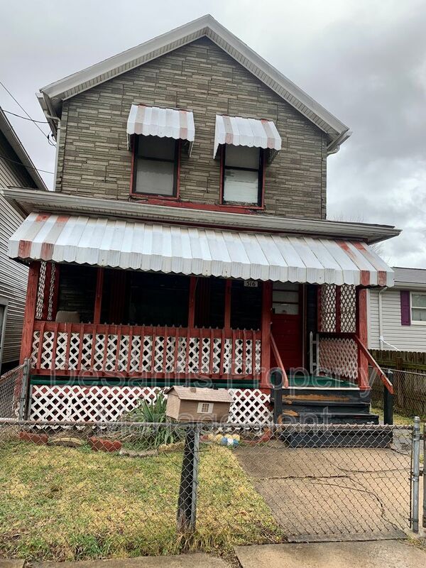 516 Allegheny Ave Unit Apartment 1, Aliquippa, PA 15001 Condo for