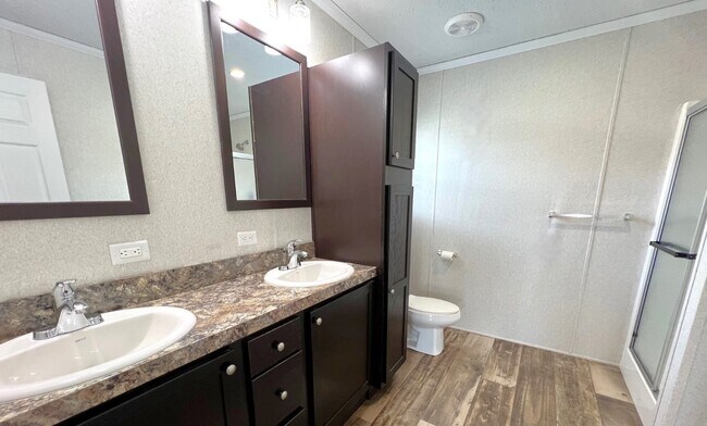 Foto del edificio - 10611 Lyons Ct