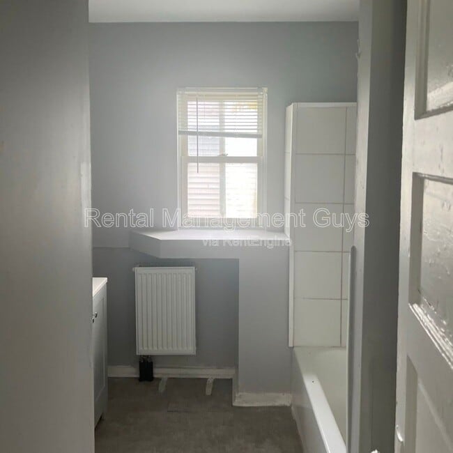 Building Photo - 1015 N Humboldt Ave