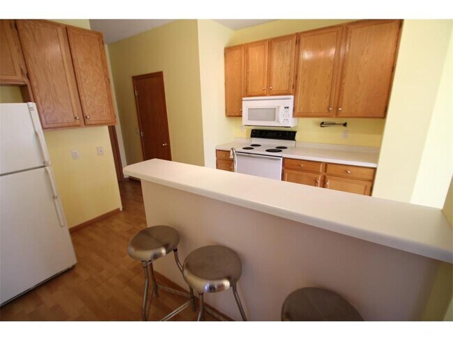 Foto del edificio - 8458 Kimball Dr