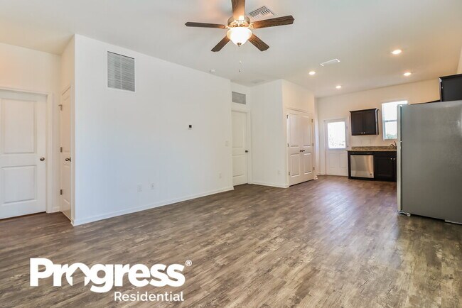 Building Photo - 35204 White Water Lily Wy