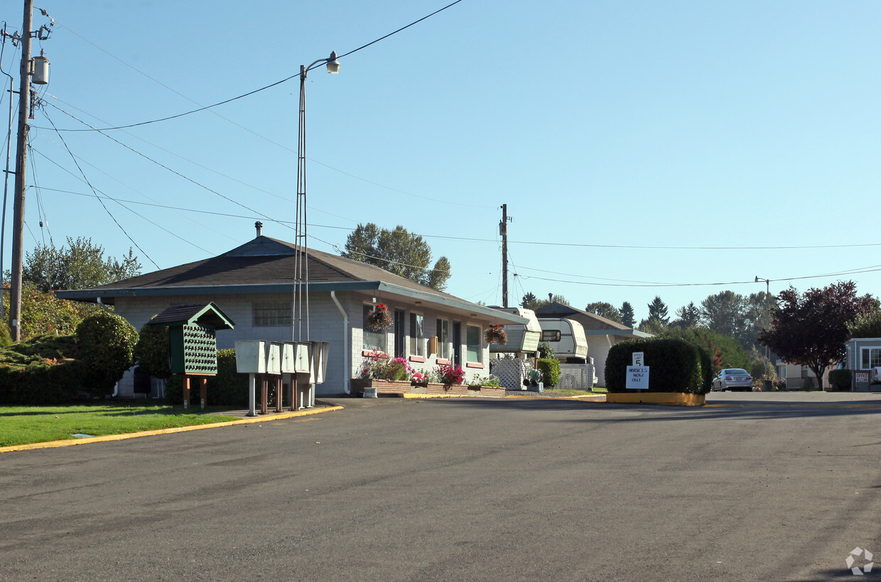 Building Photo - Midway Mobile Home Park