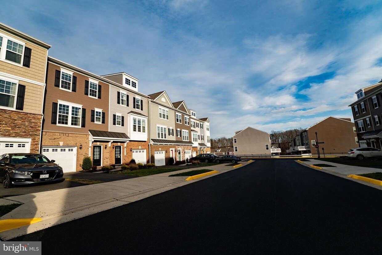 6010 Camerons Ferry Dr, Haymarket, VA 20169 Townhome Rentals in