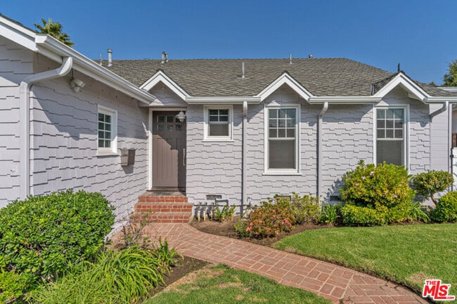Building Photo - 3380 Manning Ct