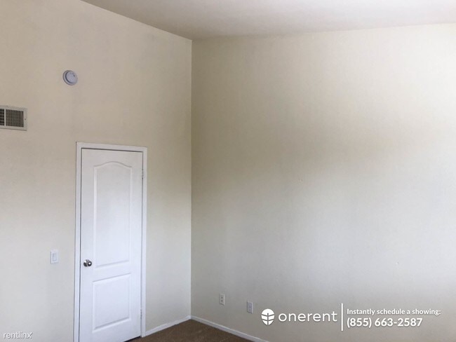 Foto del edificio - 12646 Carmel Country Rd