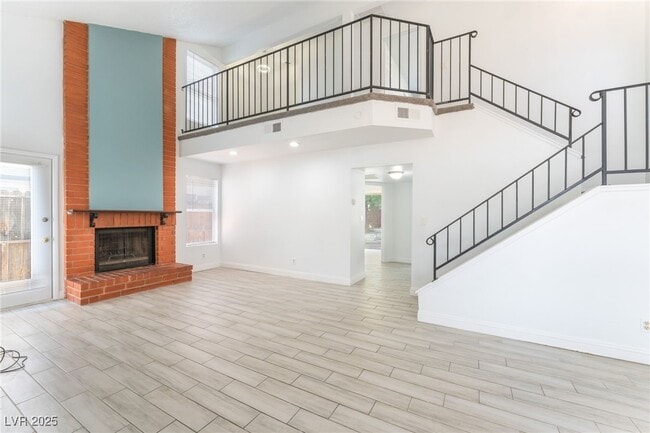 Building Photo - 3951 Steinbeck Dr