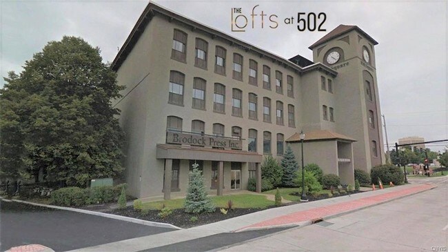Building Photo - 502 Court St
