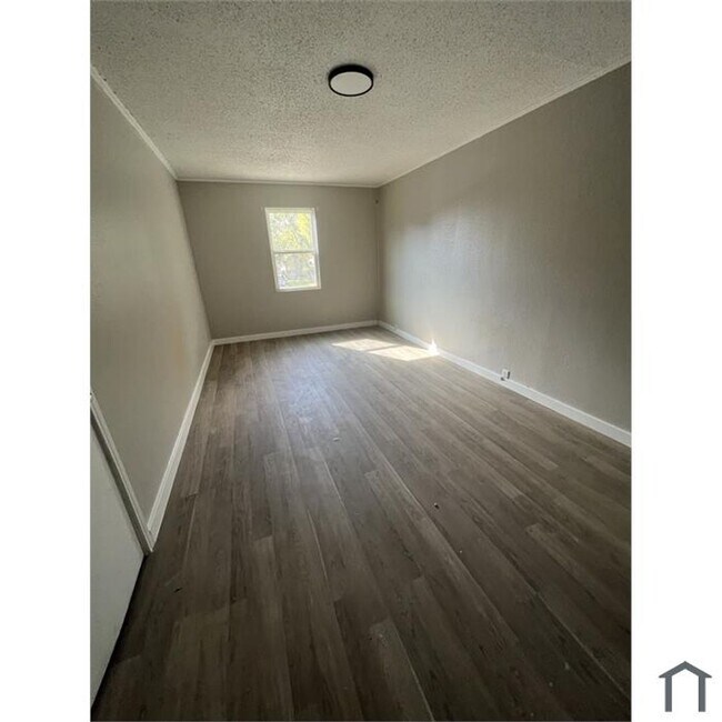 Building Photo - 307_MH-21