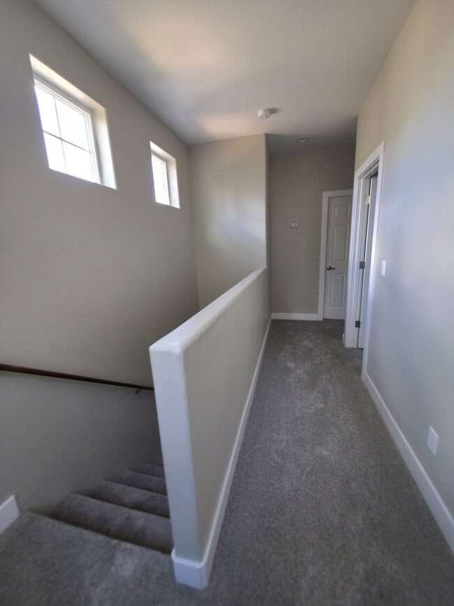 Building Photo - 2522 W Cripple Creek Dr