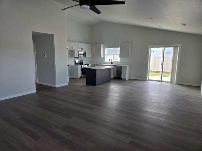 Building Photo - 8247 E Bright Angel Dr