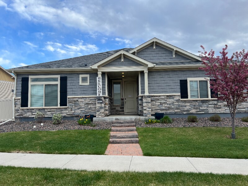 Foto principal - 20422 E 52nd Ave