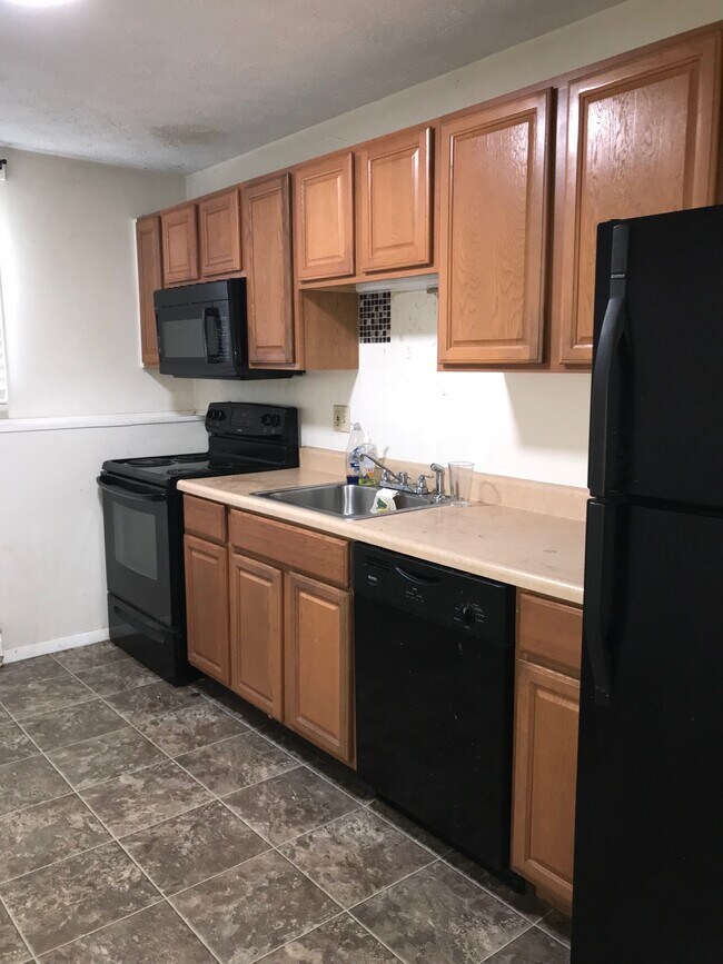 63 Washington Ave Unit 1, Saco, ME 04072 63 Washington Ave Saco, ME