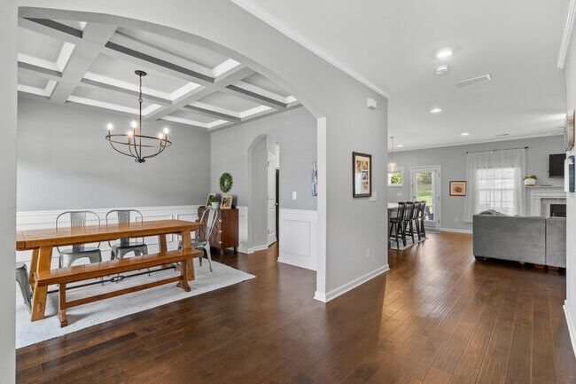 Building Photo - 2626 Dunkirk Cir