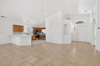 Building Photo - 3019 Glorieta Meadows Dr NE
