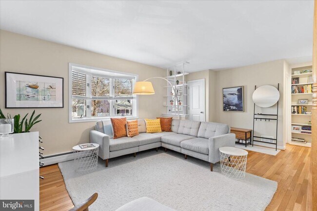 Foto del edificio - 10808 Hobson St