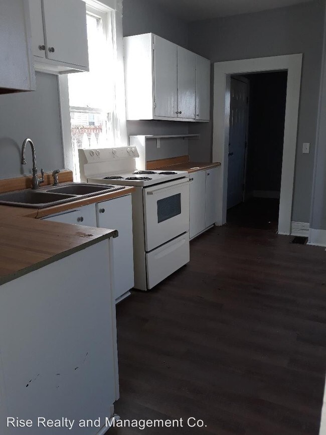 Foto del edificio - 3 br, 1 bath House - 511 N Maple St