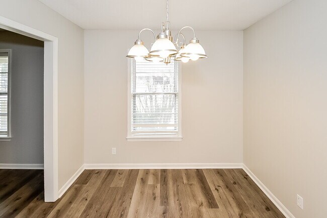 Building Photo - 9077 Neil Ave