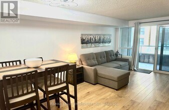 Building Photo - 270 Wellington St W