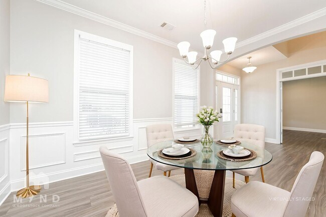 Foto del edificio - 584 Michigan Cir