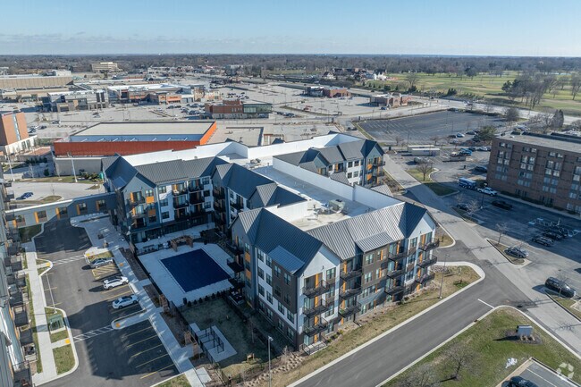 Contexto - The Ruby at Brookfield