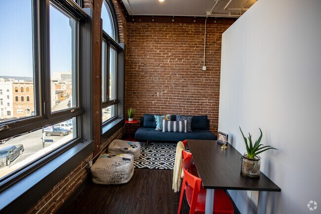 Foto del edificio - Tomorrow Building at Patten Parkway