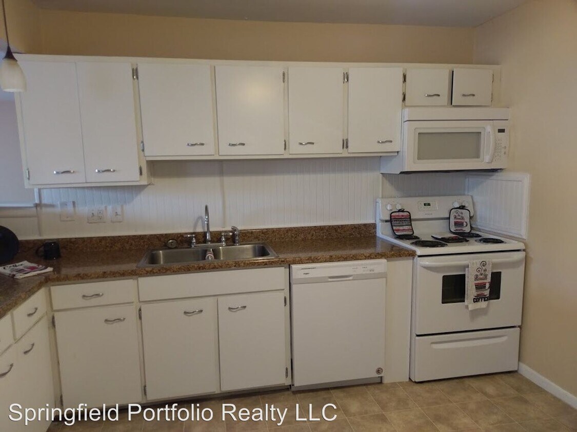 Foto principal - 2107 Troy Rd