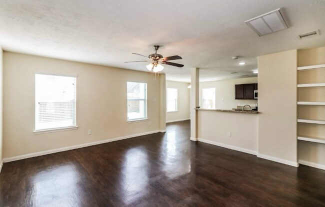 Foto del edificio - 17630 Lady Slipper Rd