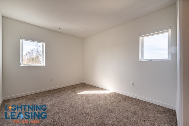 Building Photo - 11407 Chandler Blvd