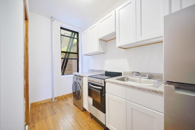 Building Photo - 1 bedroom in NEW YORK NY 10018