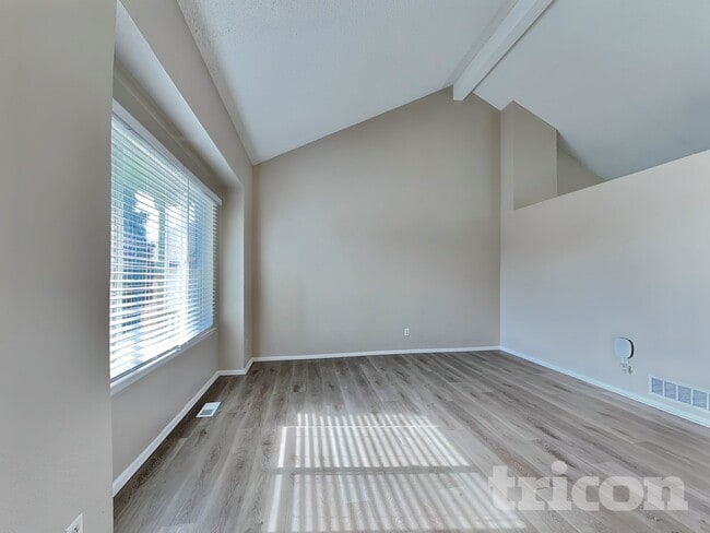 Building Photo - 1631 W 135th Dr