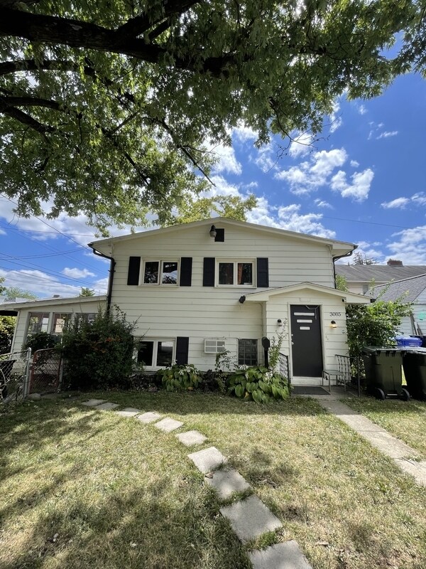 Foto principal - 3085 Grace St