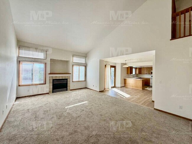 Foto del edificio - 4400 Vista Dr