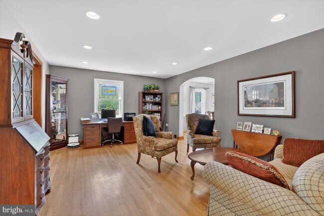 Foto del edificio - 4837 1st St S