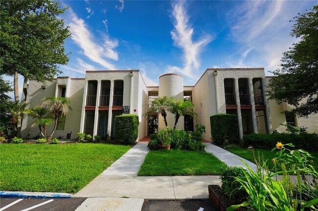 Foto del edificio - 512 Orange Dr