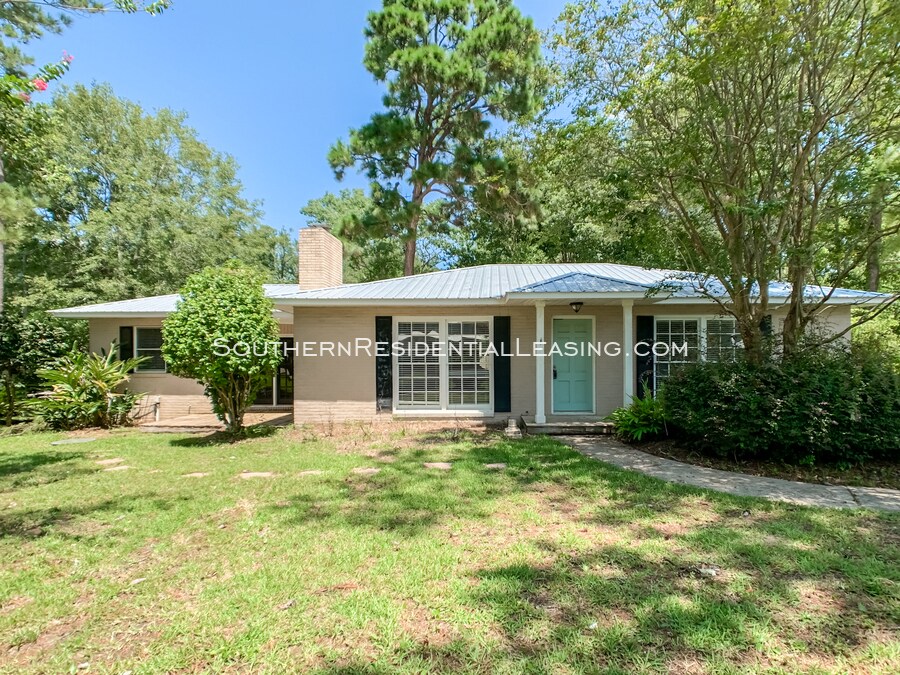 Primary Photo - Price Drop! Downtown Daphne!!