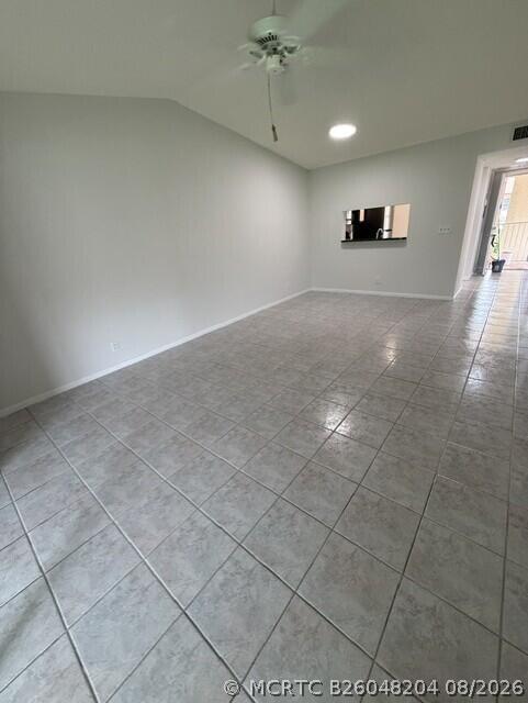 Foto del edificio - 3031 Holiday Springs Blvd