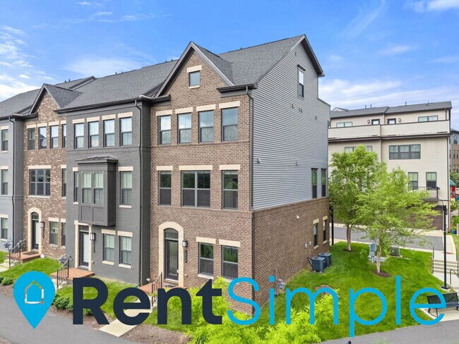 Foto del edificio - 13228 Lake Waterview Wy