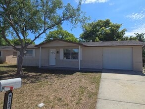 Building Photo - 9240 St Regis Ln